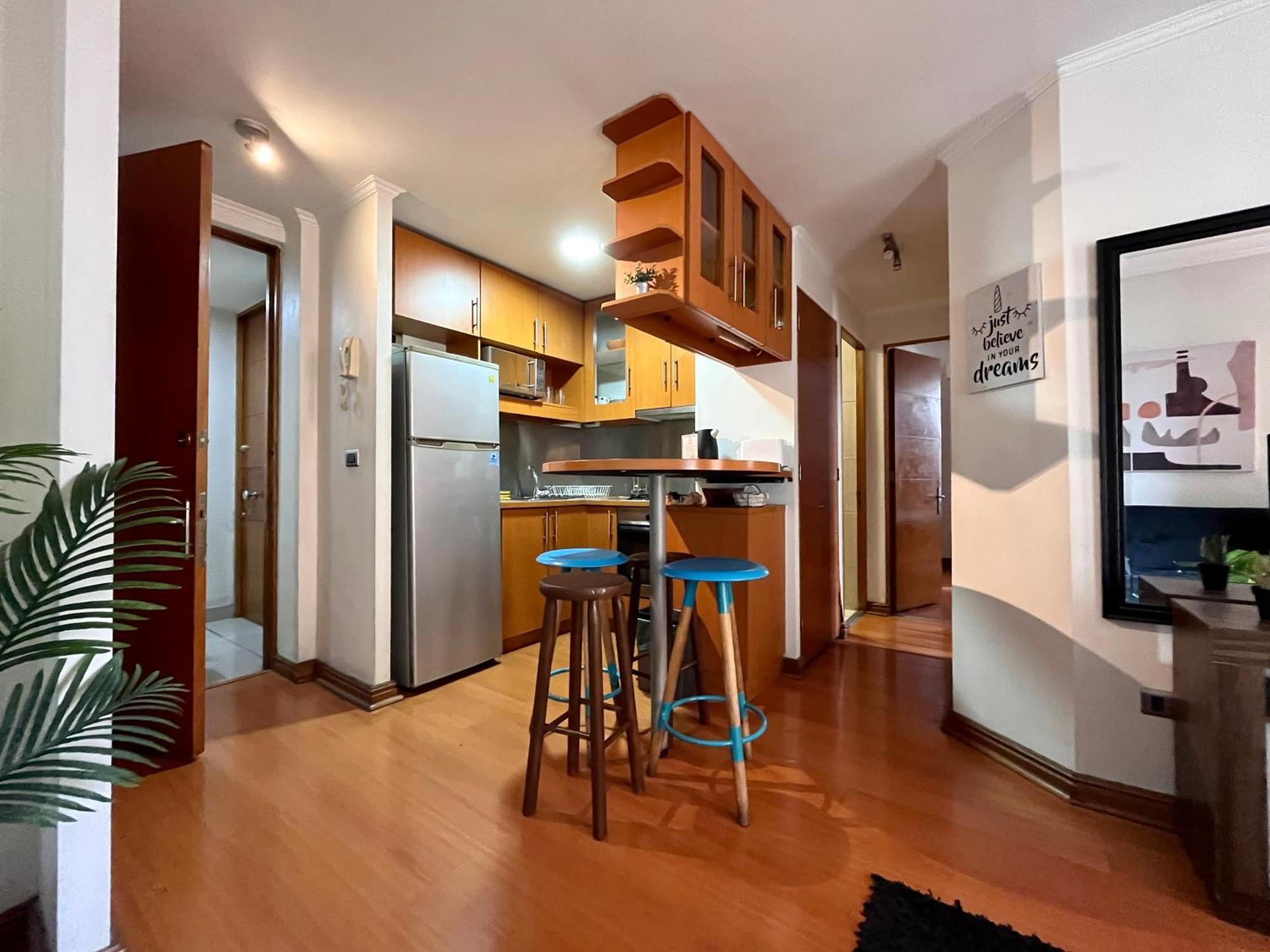 Apartamentos City Centro Los Leones Сантяго Екстериор снимка